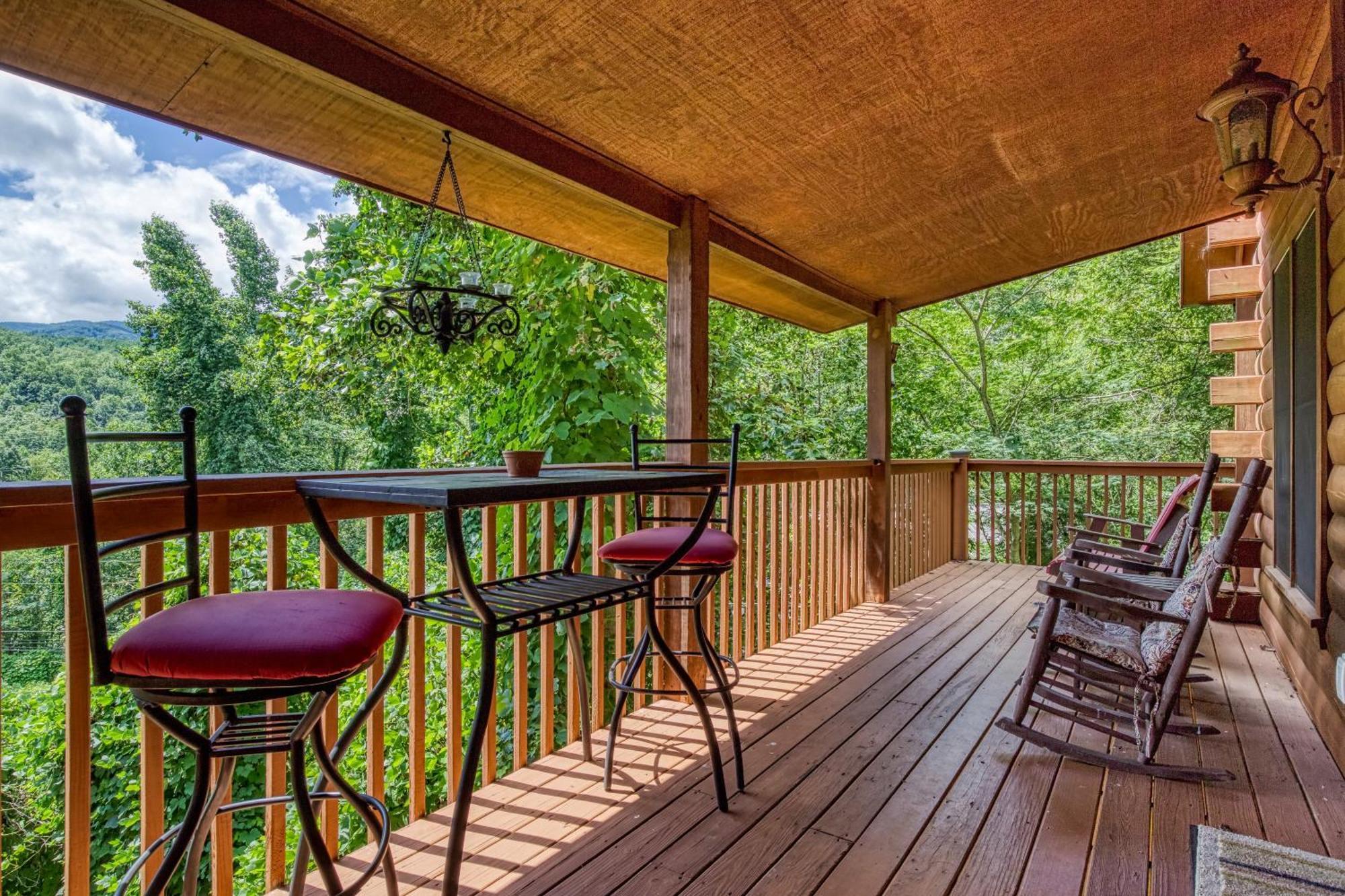 Magical Moments, Hot Tub, Wifi, 1089 Free Tickets Each Paid Day, Dollywood And More Gatlinburg Exterior foto